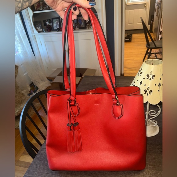Handbags - Adorable red bag